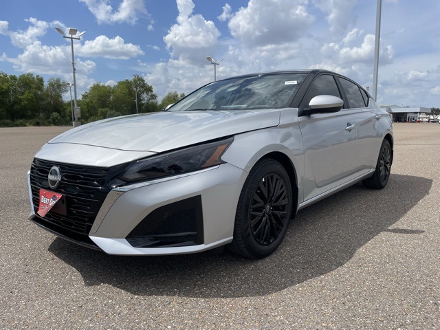 2025 Nissan Altima SV Special Edition photo 3