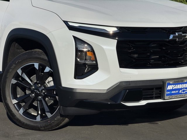 2026 Chevrolet Equinox RS photo 2