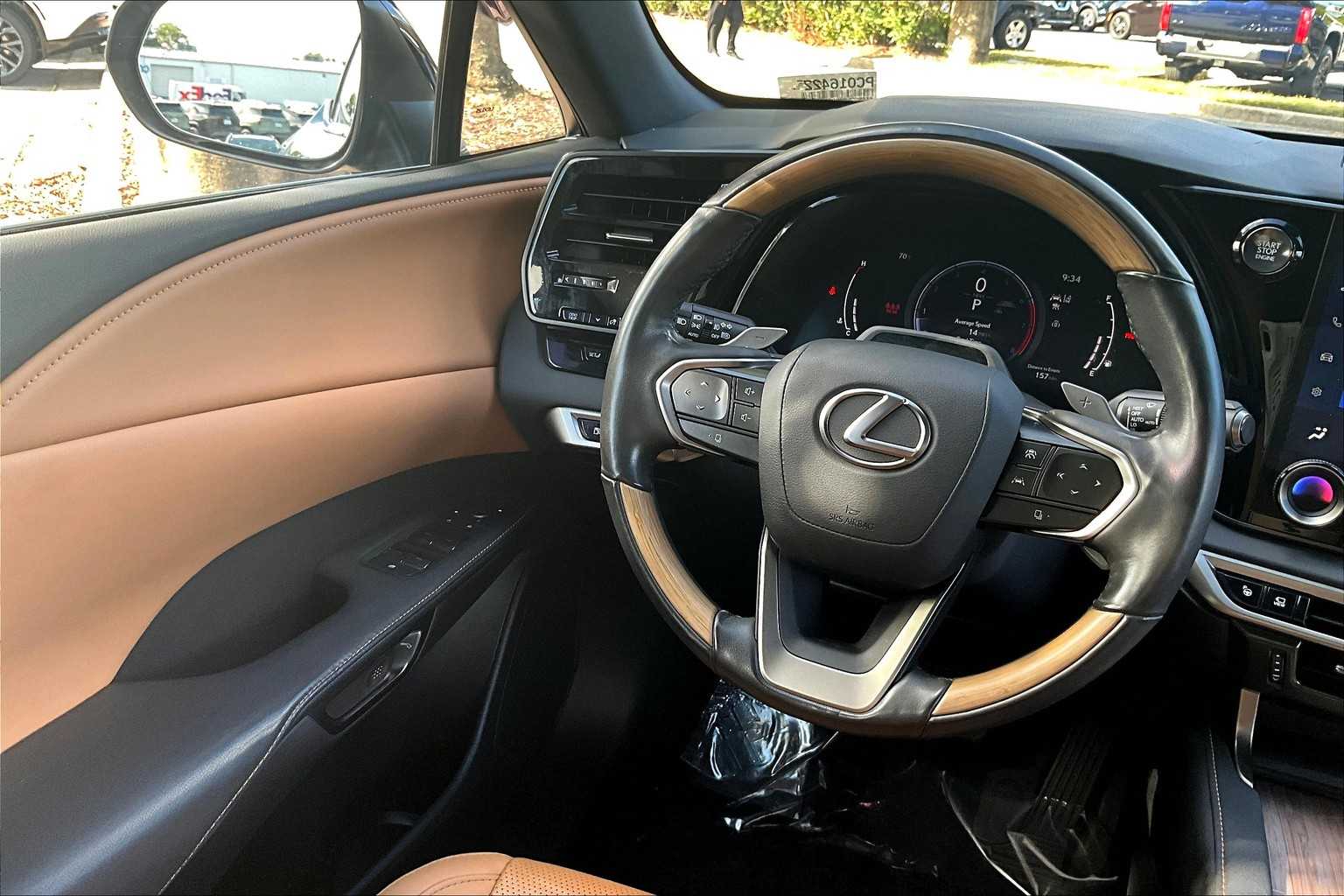 2023 Lexus RX Premium AWD photo 16