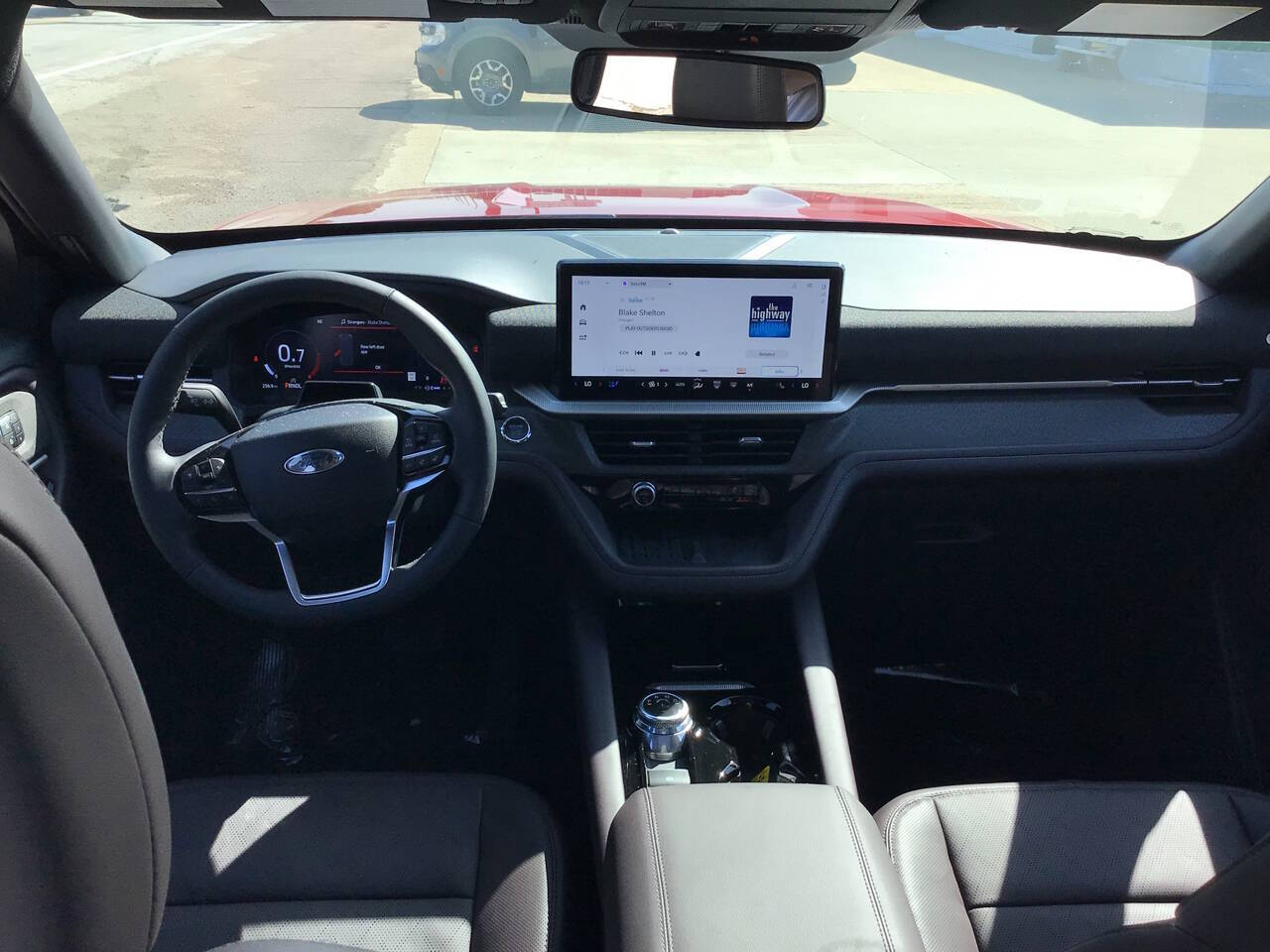 2025 Ford Explorer Platinum photo 11