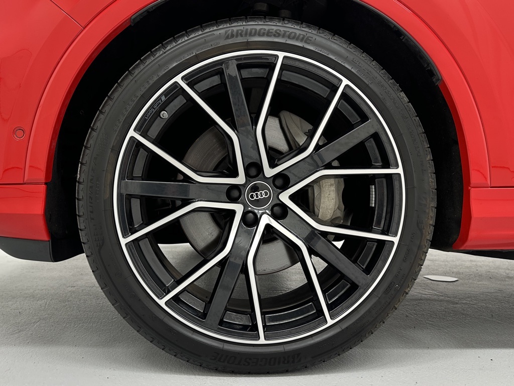 2022 Audi Q7 55 Prestige photo 9