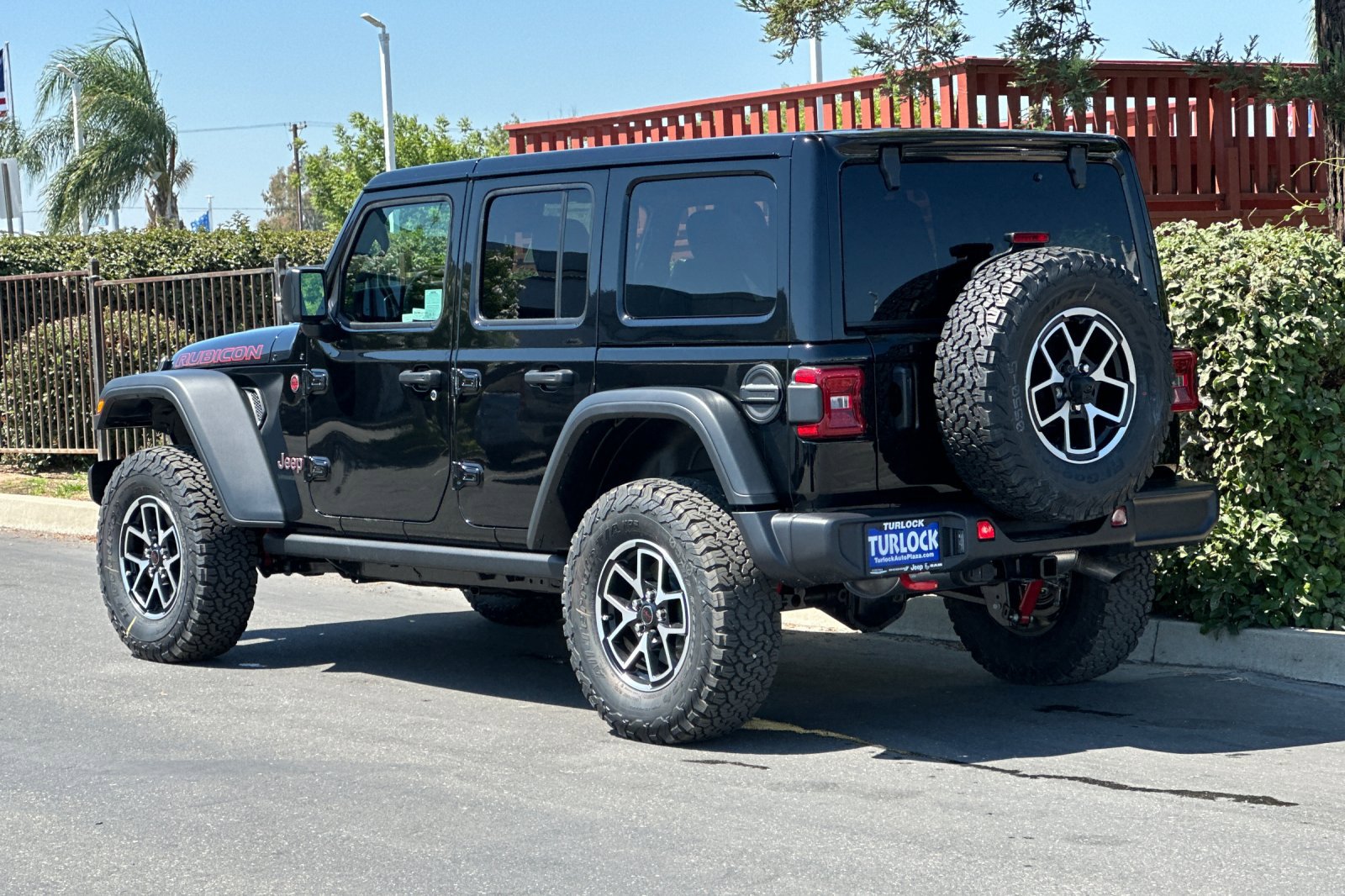 2025 Jeep Wrangler Rubicon photo 6