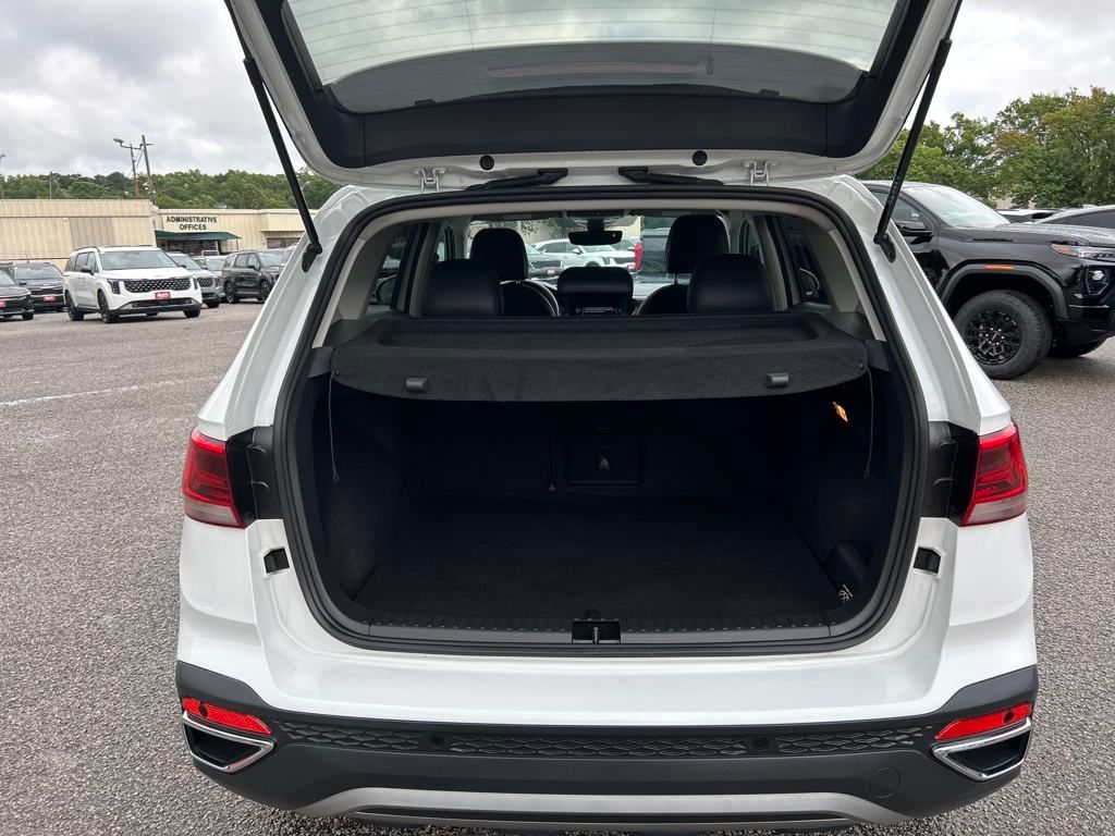 2023 Volkswagen Taos SEL photo 24