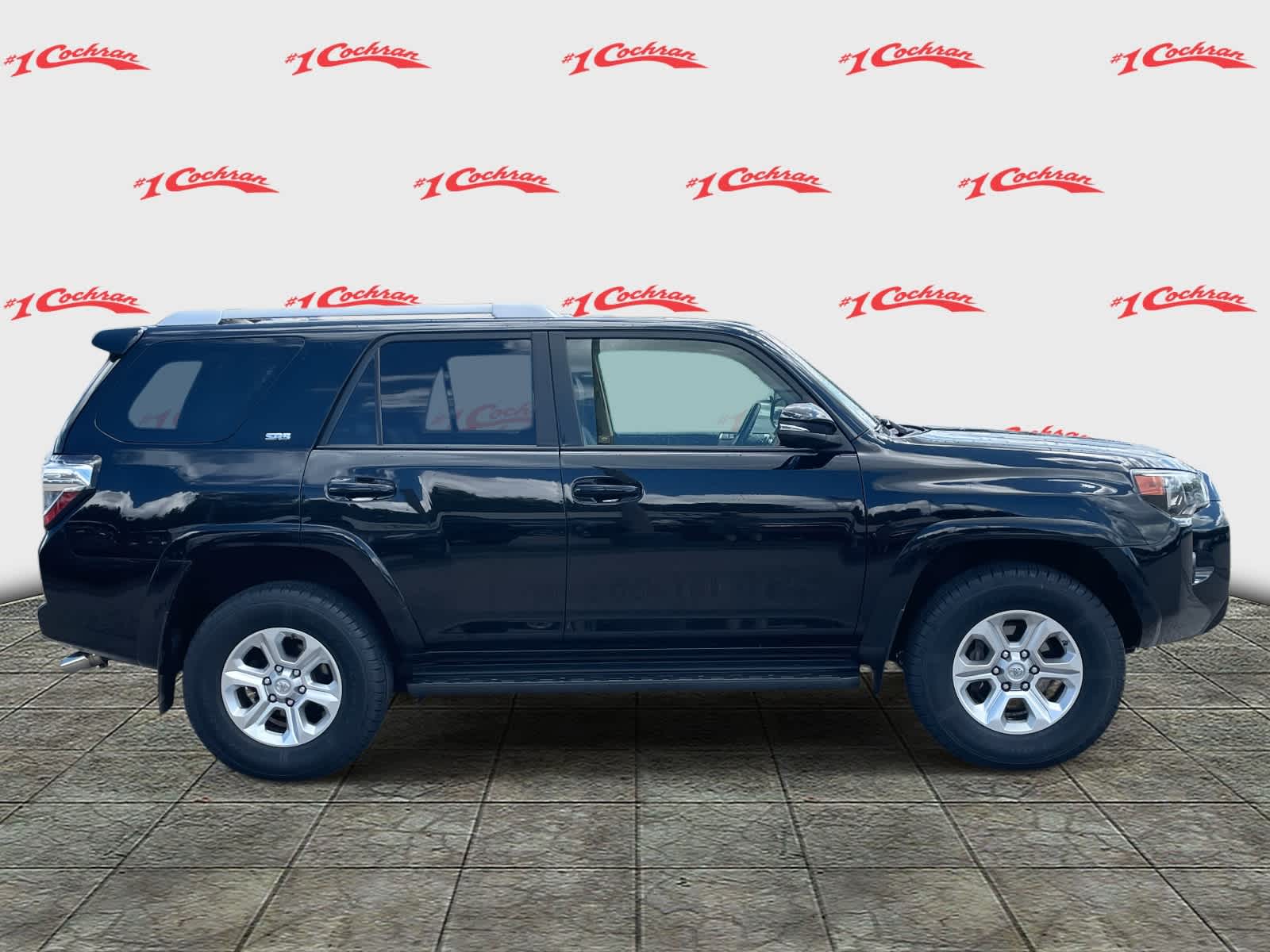 2018 Toyota 4Runner SR5 Premium photo 2