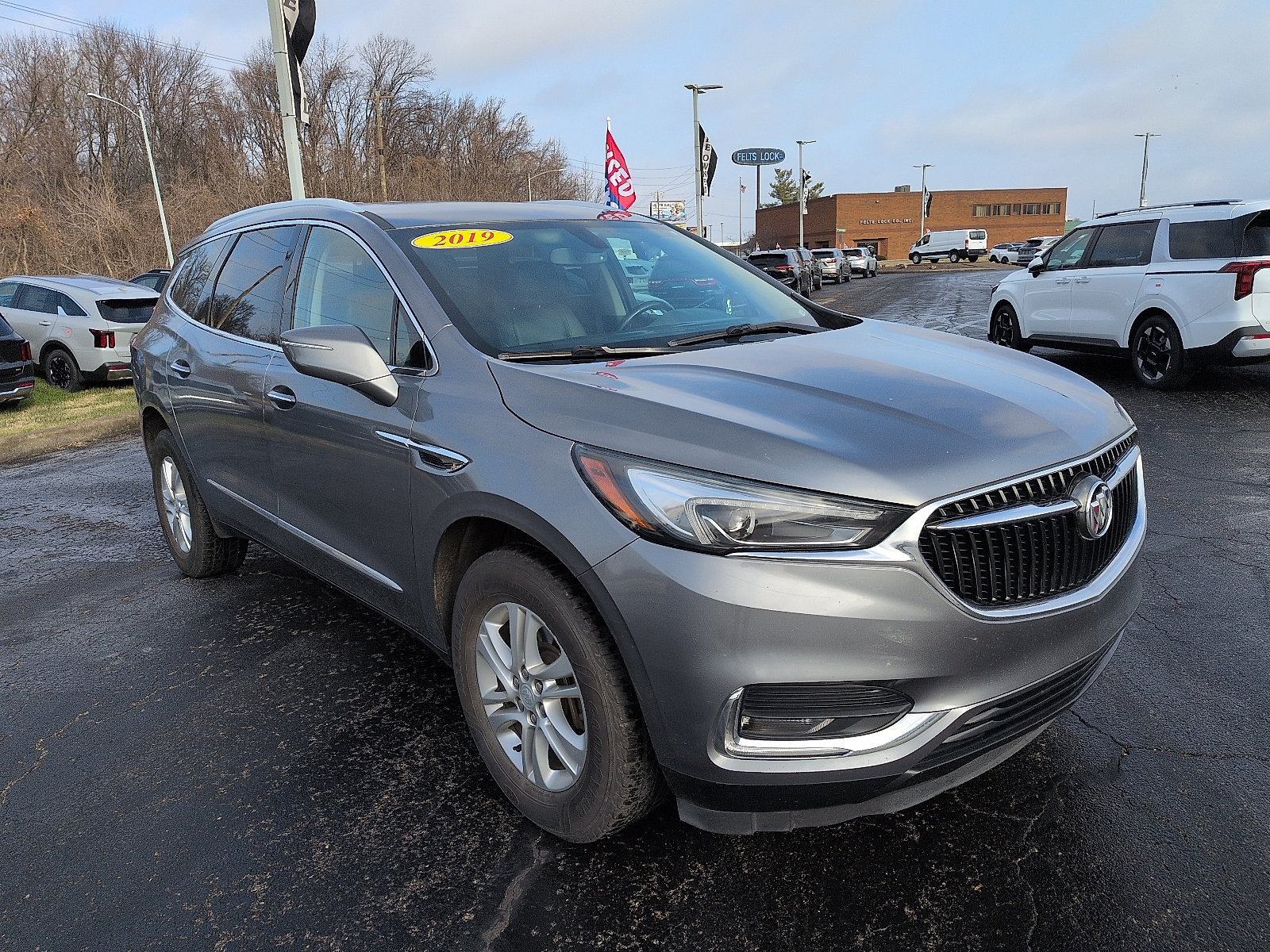 2019 Buick Enclave Essence's photo