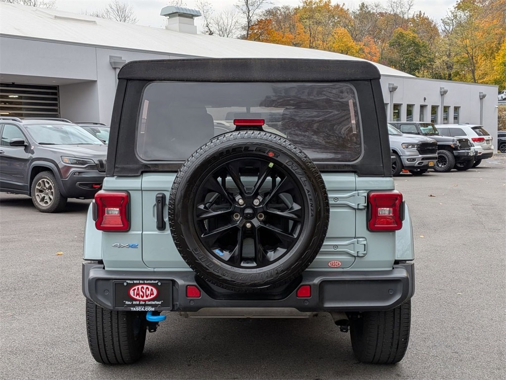 2023 Jeep Wrangler Sahara 4xe photo 4