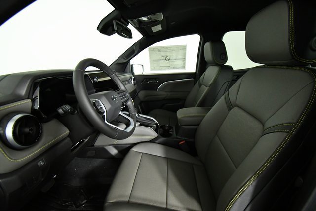 2026 Chevrolet Colorado ZR2 photo 4