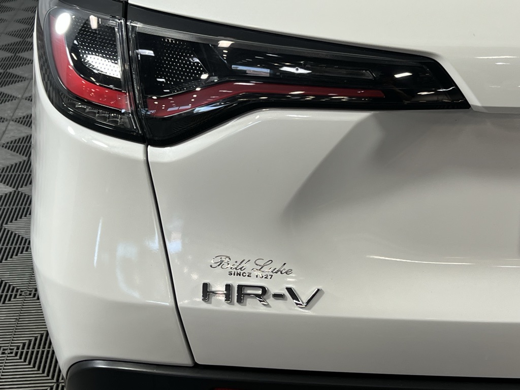 2025 Honda HR-V LX photo 11