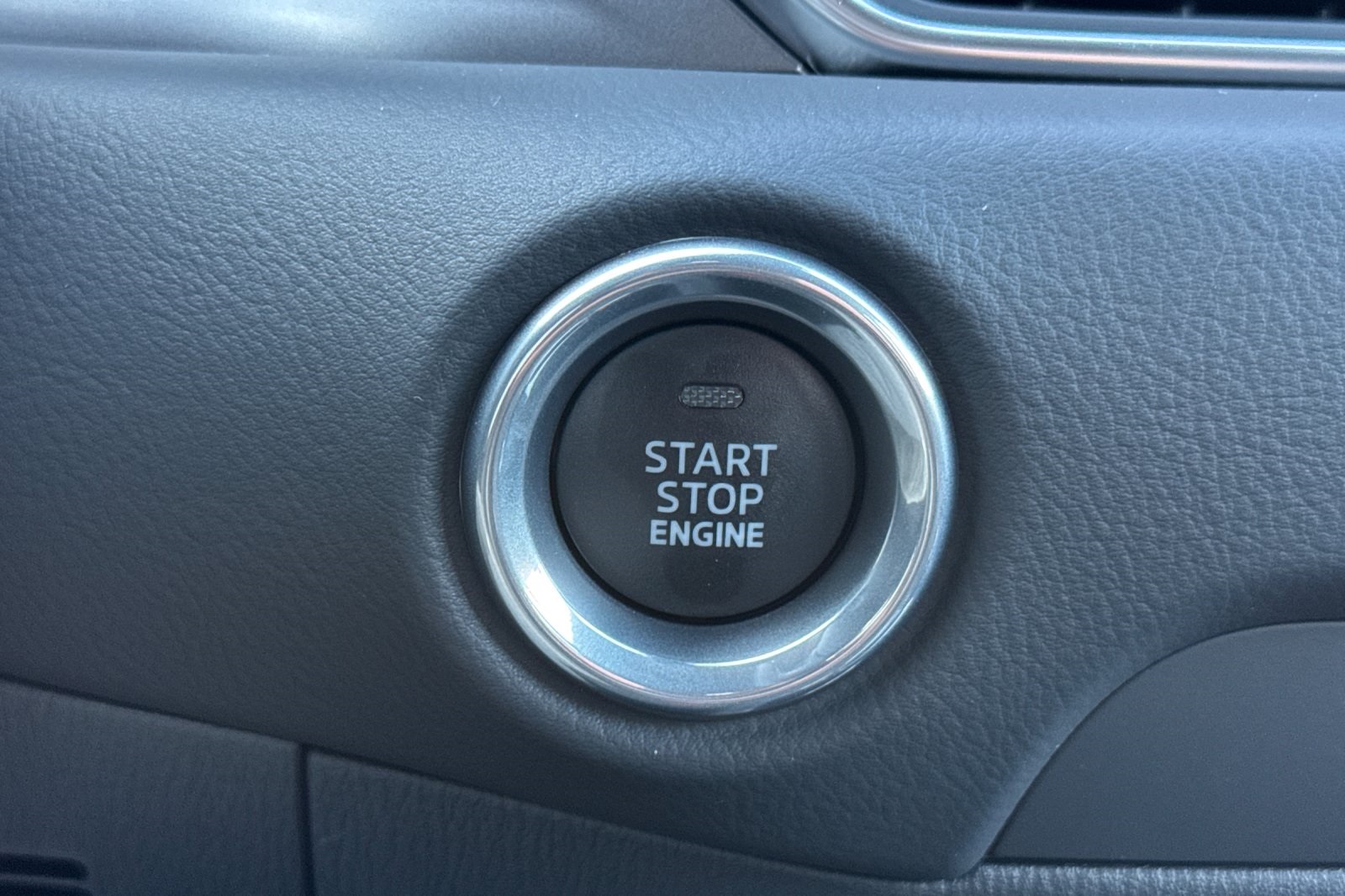2025 Mazda CX-5 2.5 S Preferred photo 18