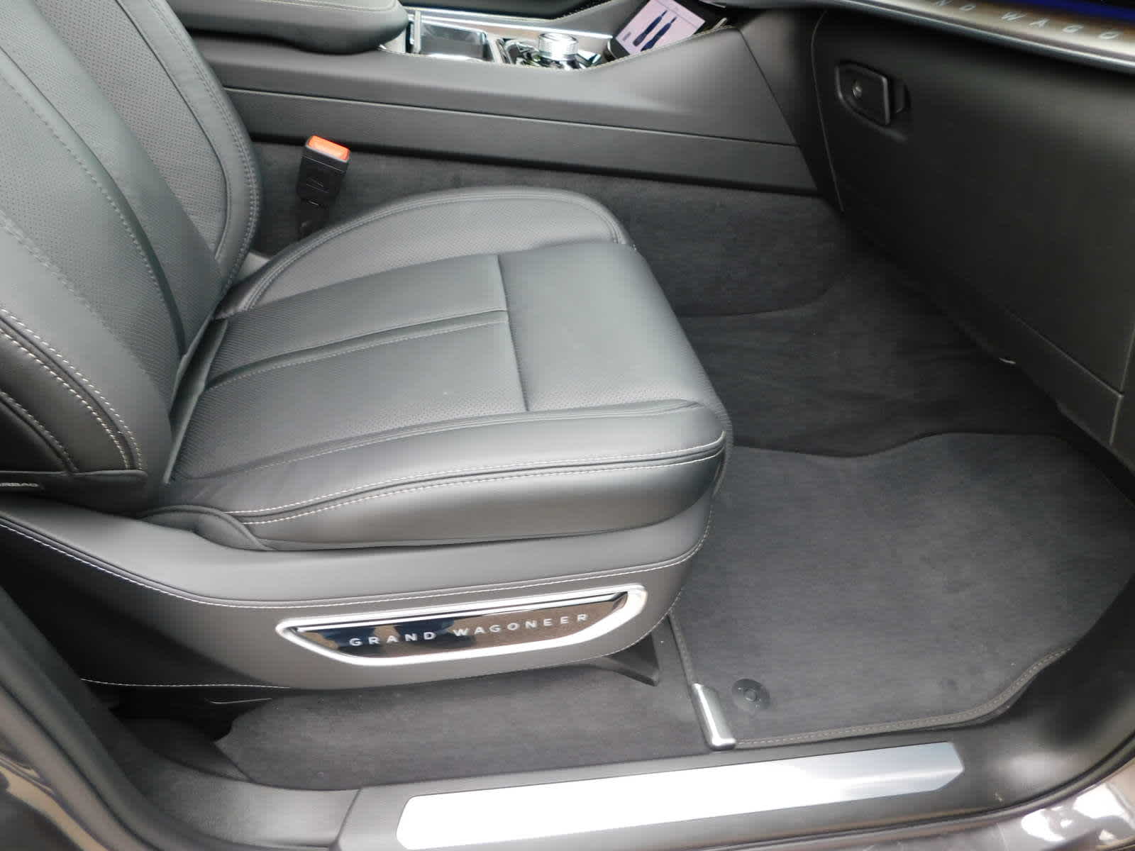 2024 Jeep Grand Wagoneer L Base photo 48
