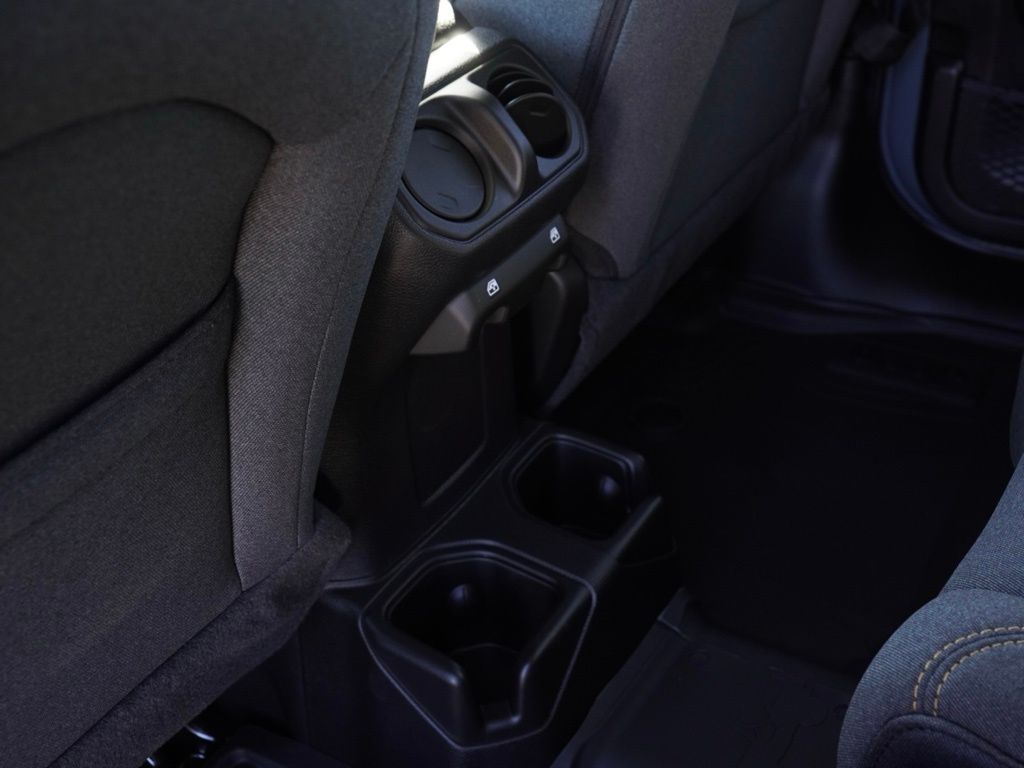 New 2026 Anvil Clear-Coat Exterior Paint Jeep 4-Door Sport S image 22