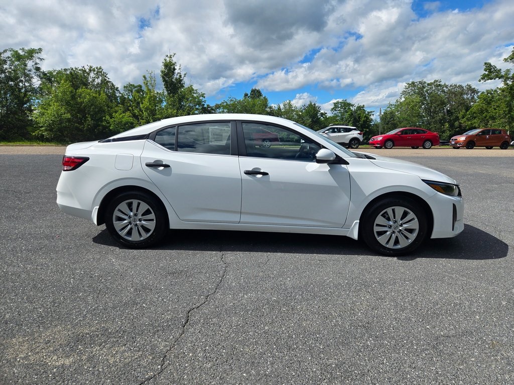 2025 Nissan Sentra S photo 2