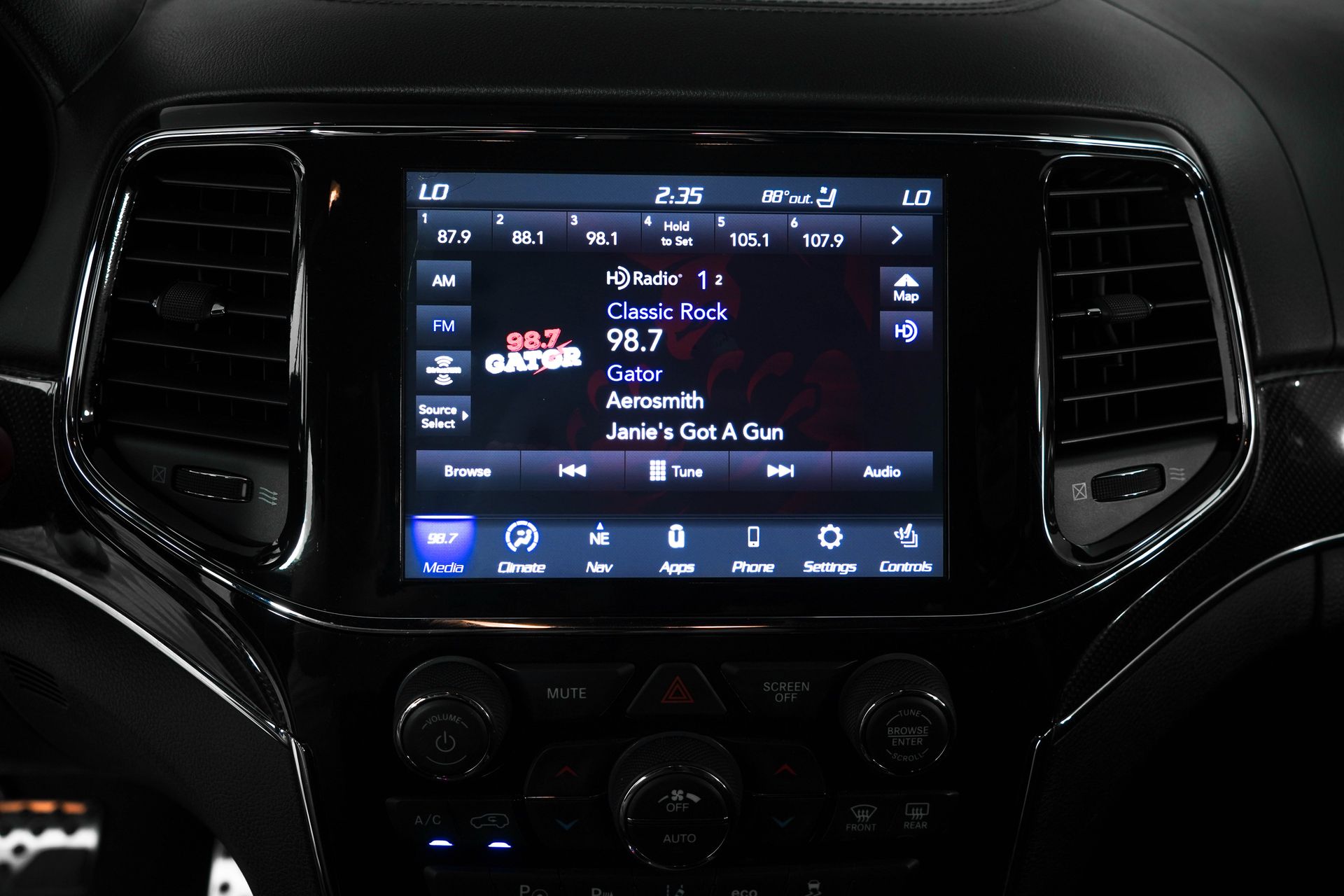 2021 Jeep Grand Cherokee SRT8 photo 21