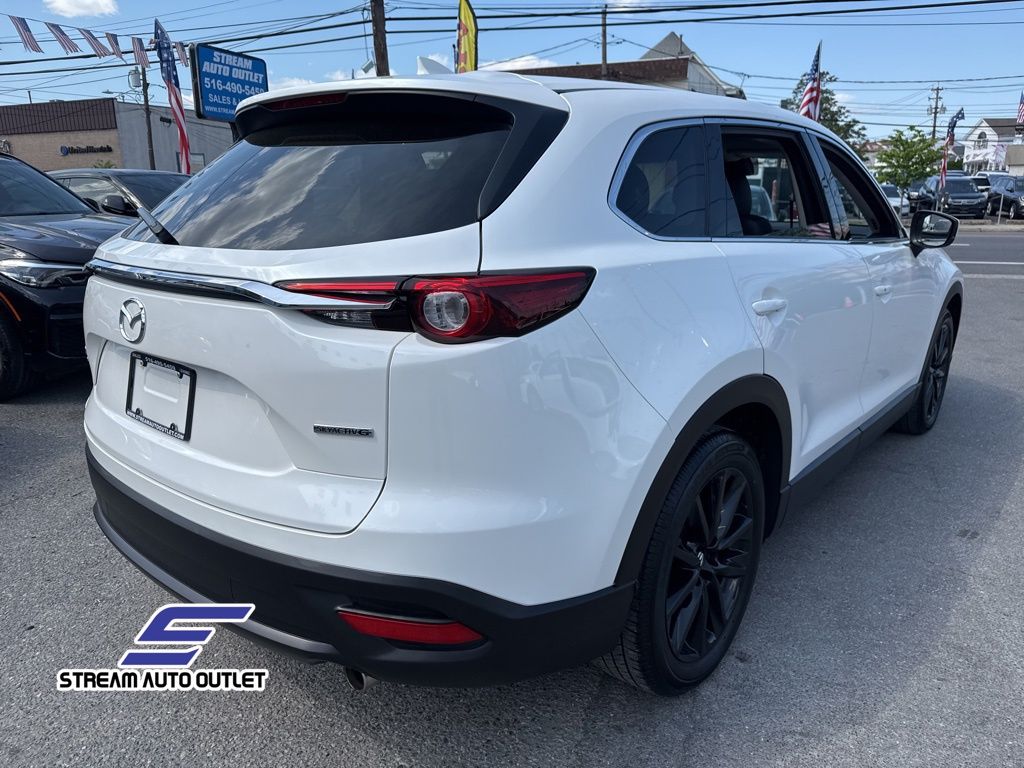 2023 Mazda CX-9 Touring photo 8