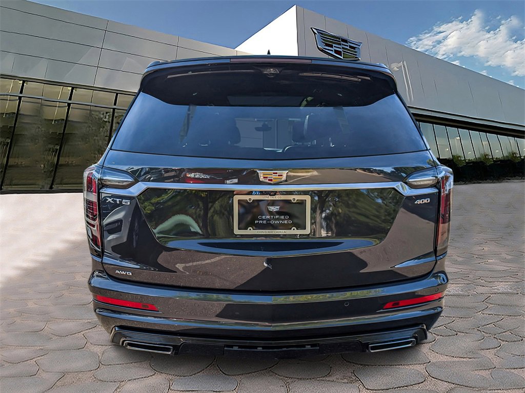 2022 Cadillac XT6 Sport photo 2