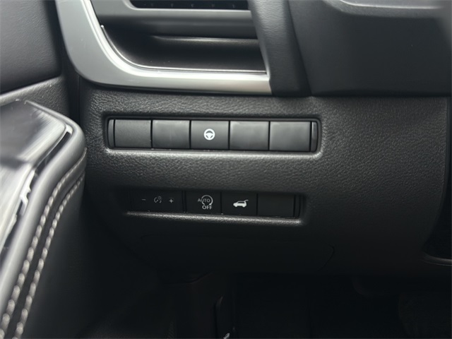 2026 Nissan Rogue SV photo 28