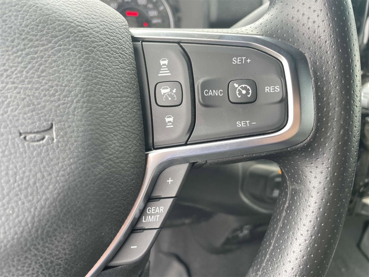2025 Ram 2500 Tradesman photo 30