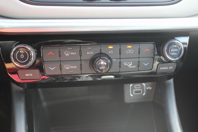 2025 Jeep Compass Limited photo 4