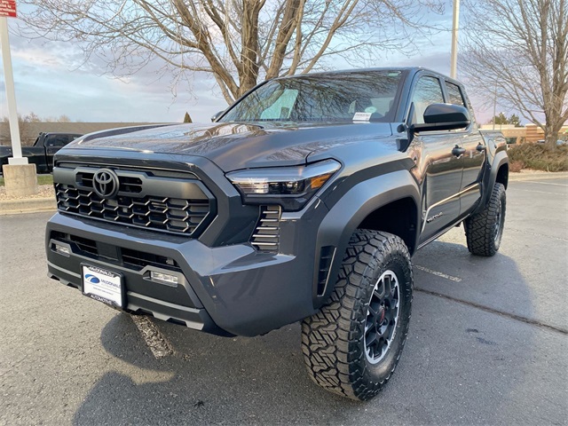 2025 Toyota Tacoma TRD Off Road's photo