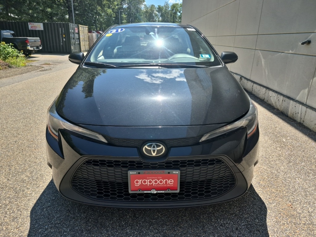 2021 Toyota Corolla LE photo 2