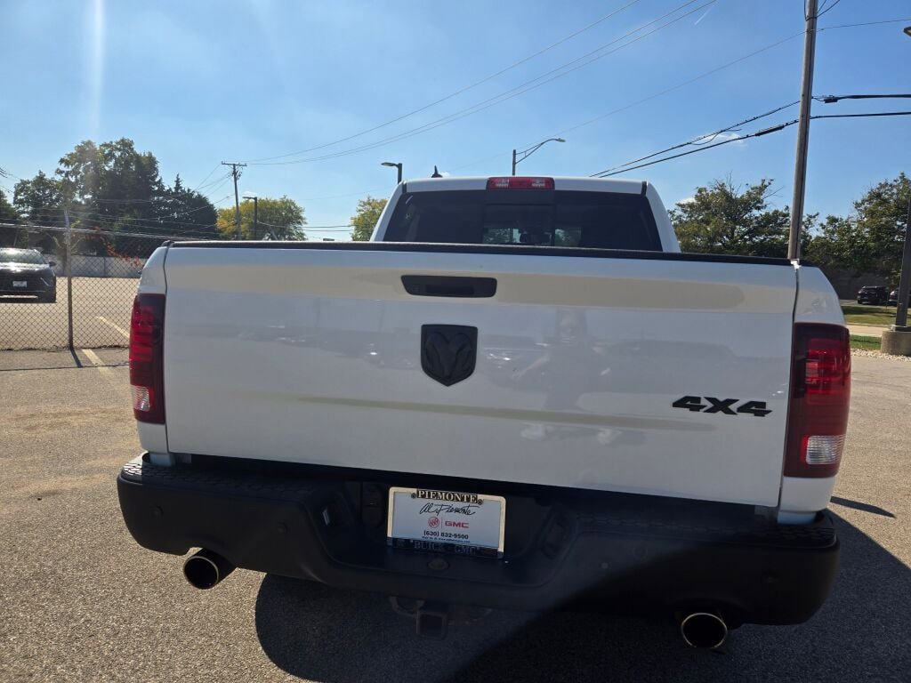 2019 Ram 1500 Classic SLT photo 10