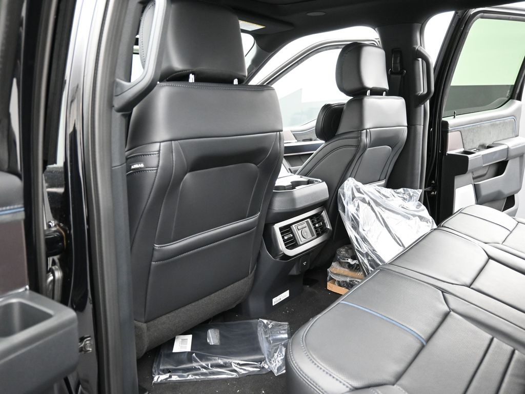2026 Ford F-350 Platinum photo 24