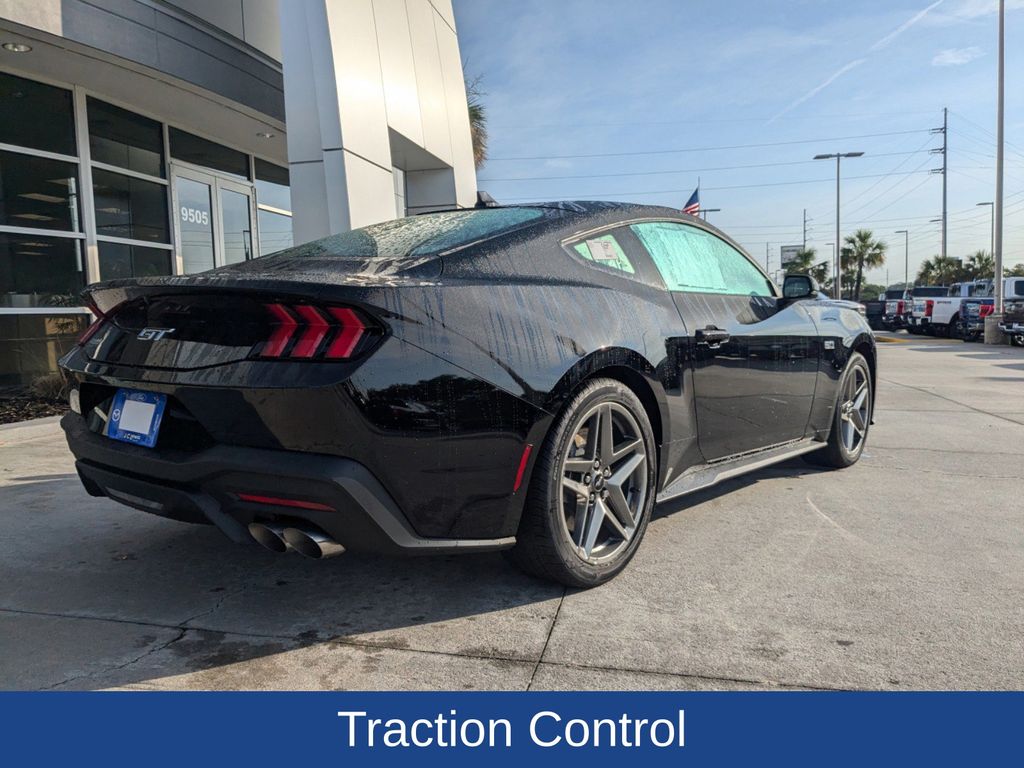 2025 Ford Mustang GT Premium photo 4