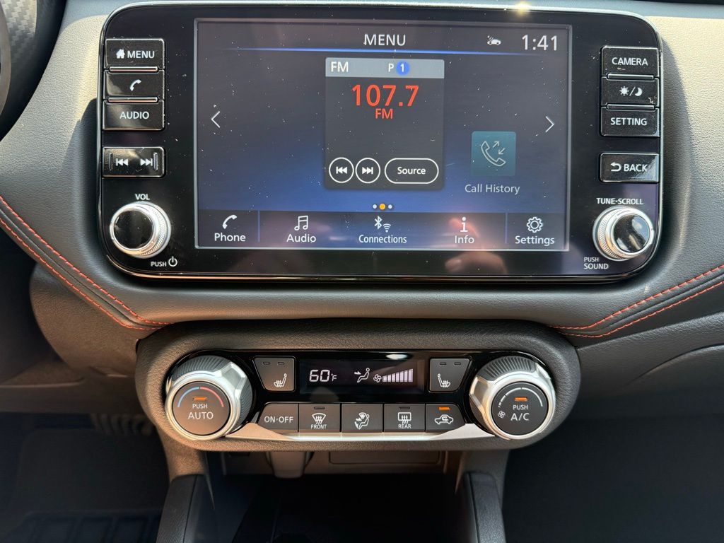 2025 Nissan Versa SR photo 16