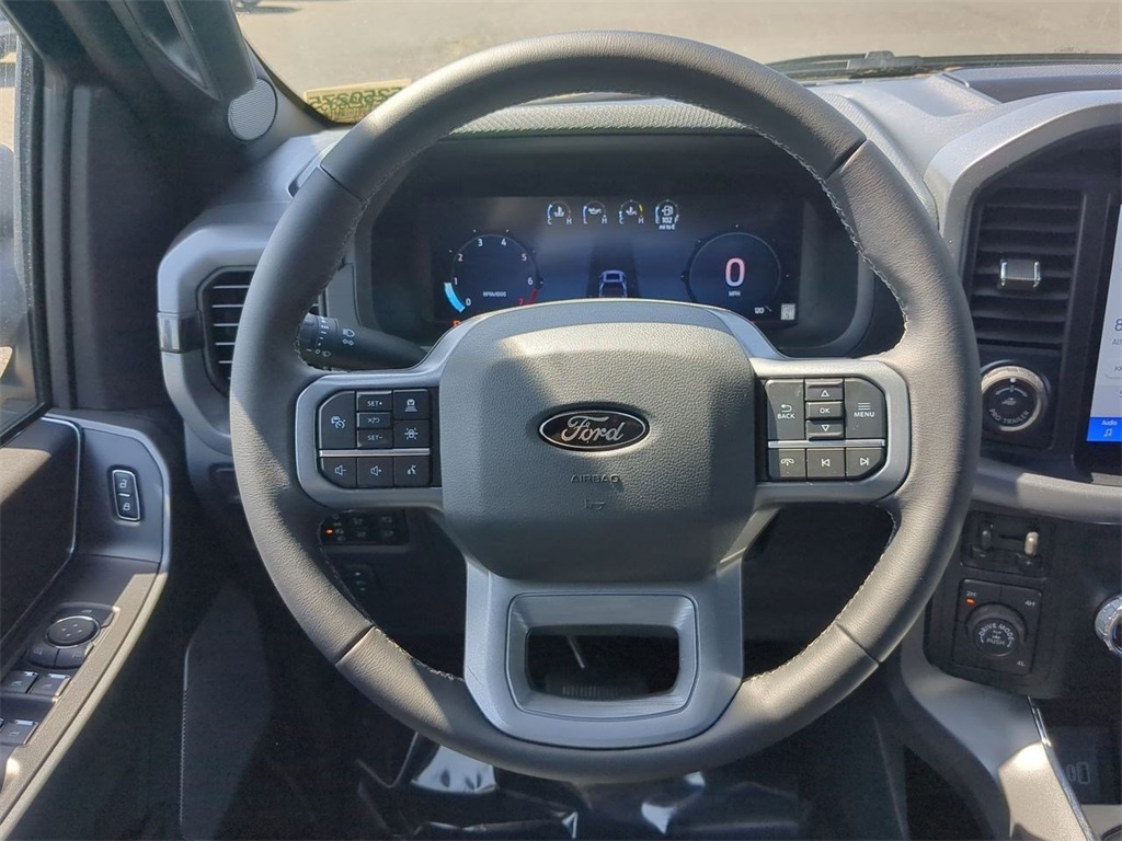 2025 Ford F-150 XLT photo 14