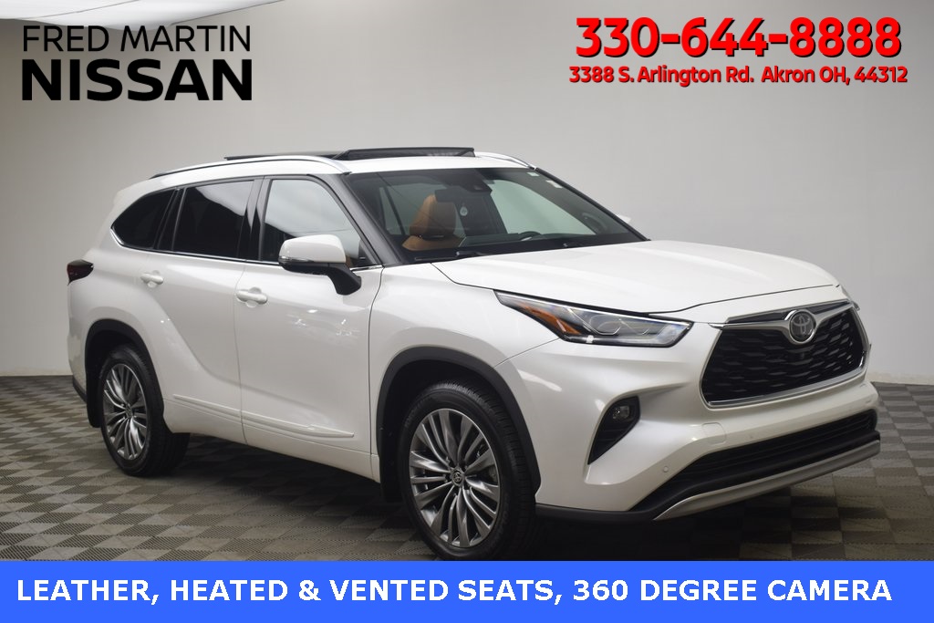 2020 Toyota Highlander Platinum's photo