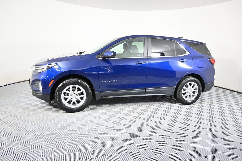 Used 2022 Chevrolet Equinox LT with VIN 3GNAXUEVXNL288607 for sale in Forest Lake, Minnesota
