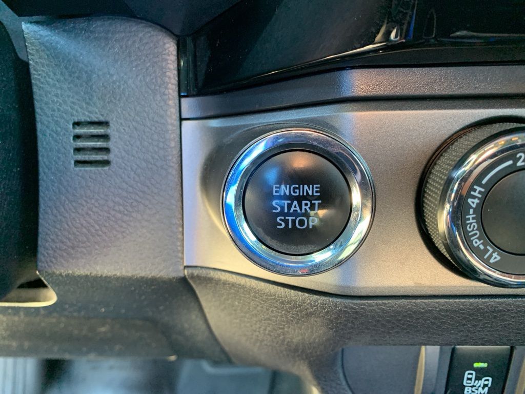 2017 Toyota Tacoma TRD Sport 4x4 Double Cab photo 22