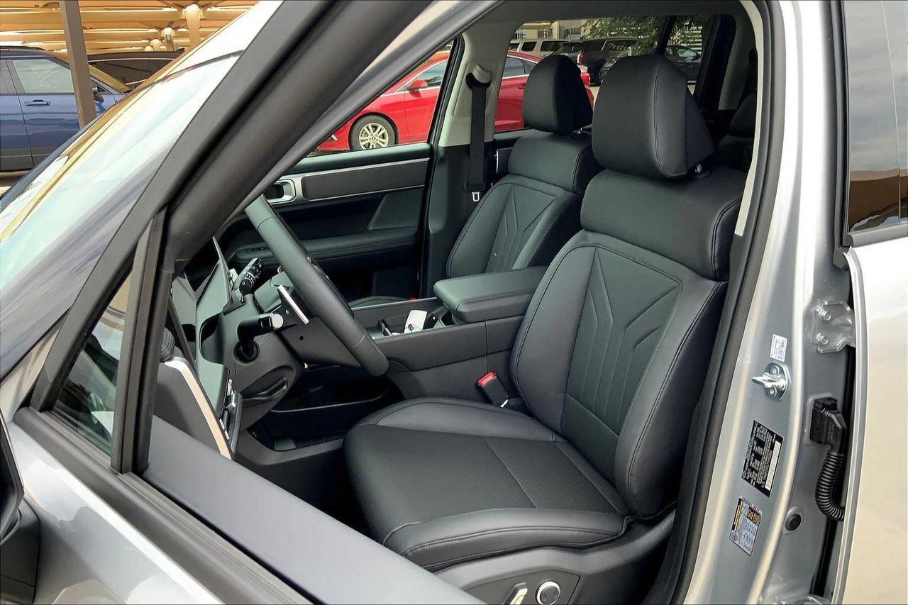 2026 Hyundai Santa Fe SEL photo 4