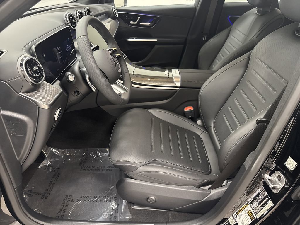 2026 Mercedes Benz GLC 300 photo 9