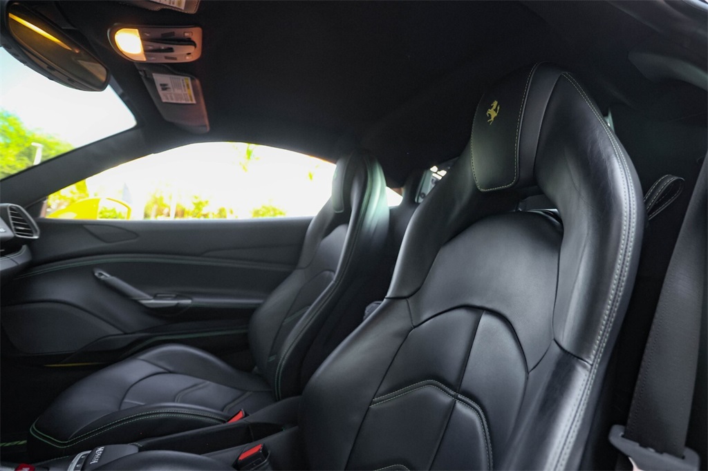 2016 Ferrari 488 GTB photo 35