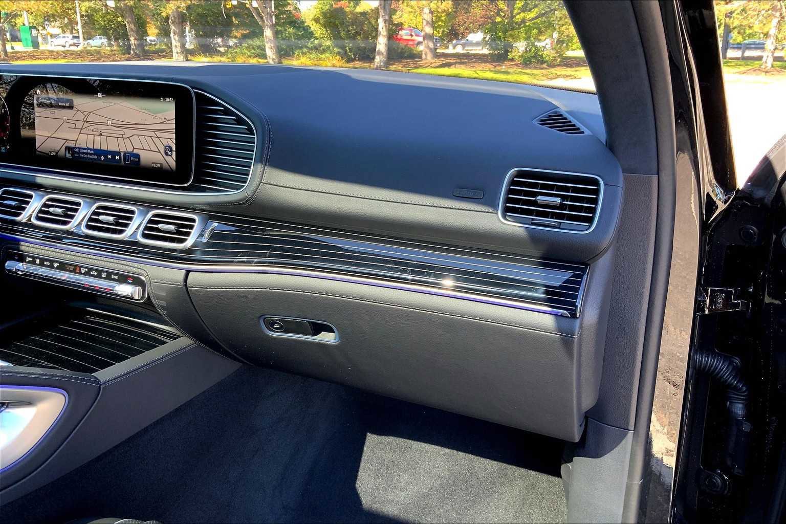 2026 Mercedes Benz GLS 580 4MATIC photo 10
