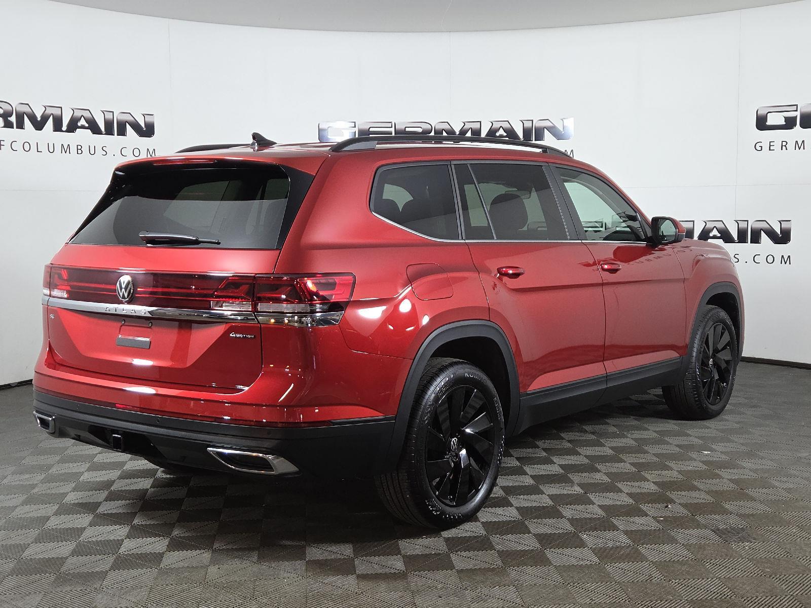 2025 Volkswagen Atlas SE Technology photo 2