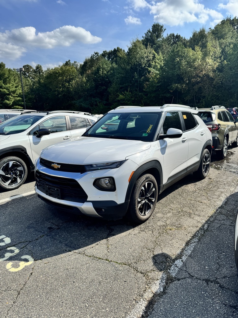 2022 Chevrolet Trailblazer LT photo 3