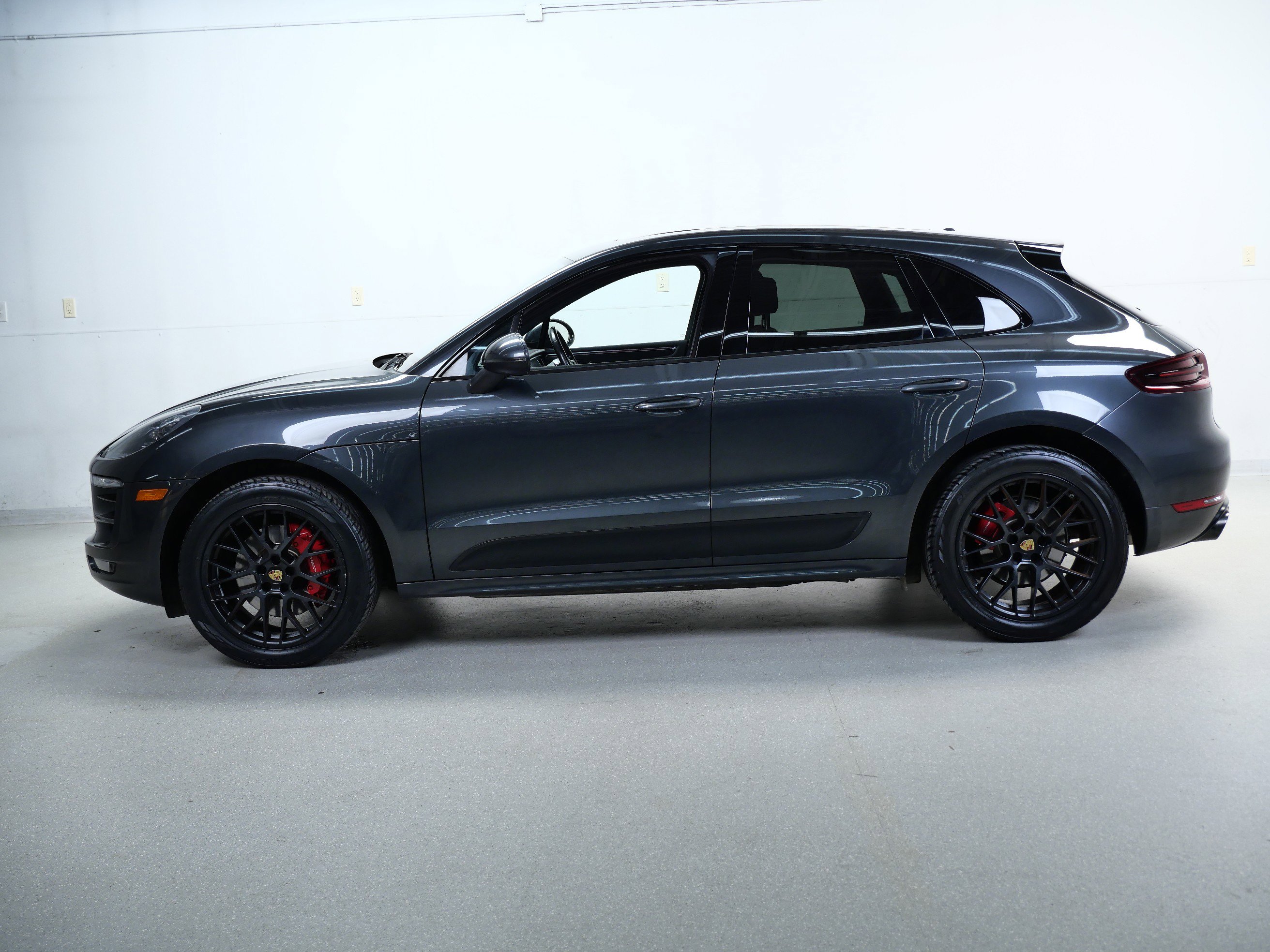 2017 Porsche Macan GTS photo 7