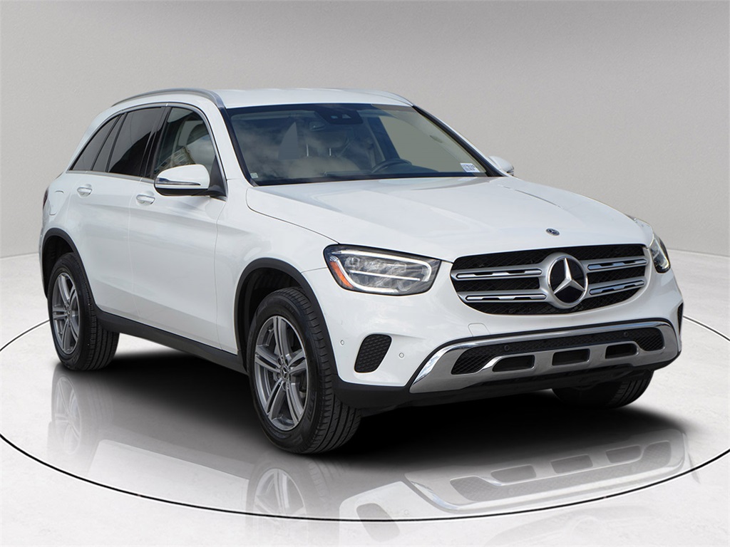 2022 Mercedes-Benz GLC GLC300's photo