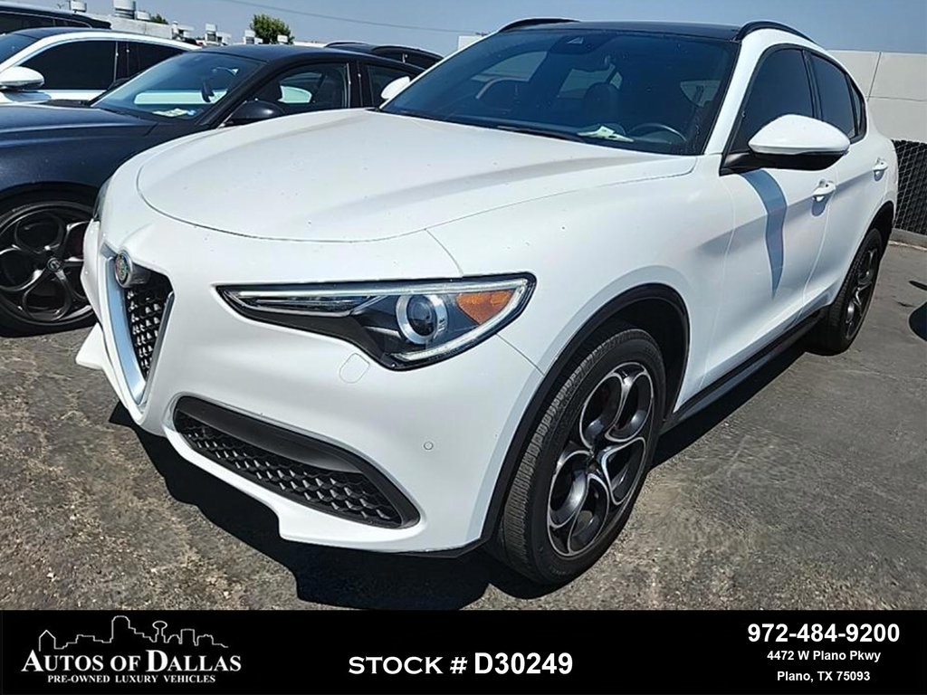 2022 Alfa Romeo Stelvio Ti's photo