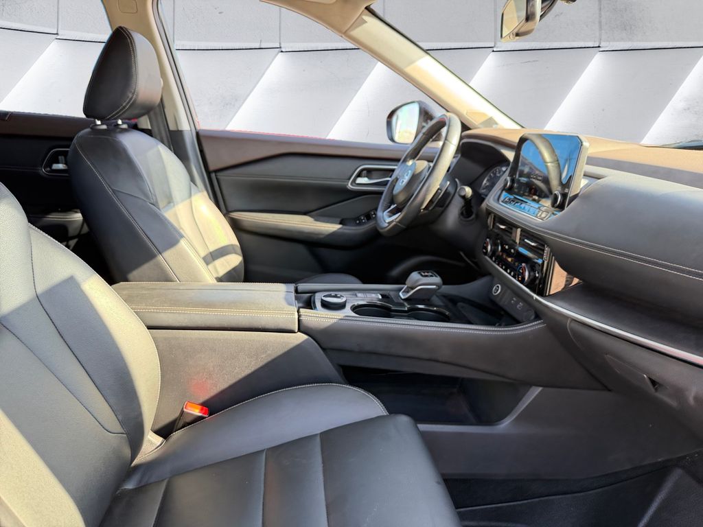 2021 Nissan Rogue SL photo 13