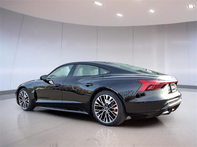 2026 Audi e-tron GT Premium Plus photo 3