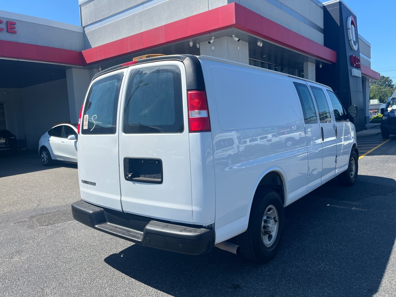 2020 Chevrolet Express Cargo Work Van 2500 photo 3