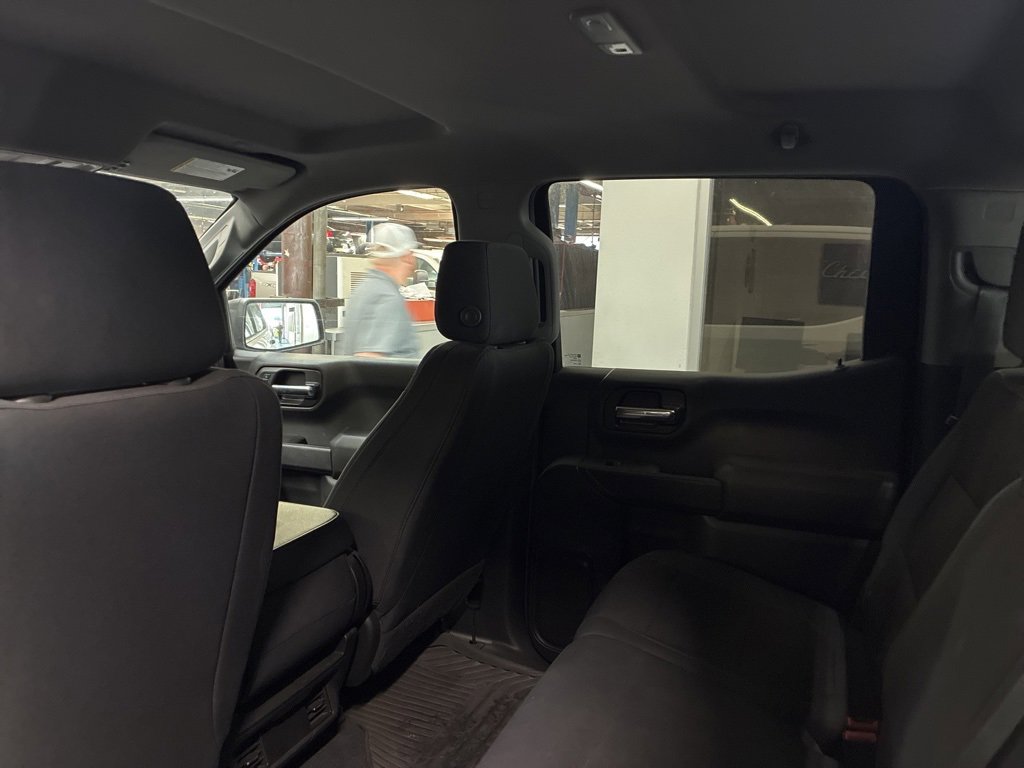 2021 Chevrolet Silverado 1500 Custom photo 4