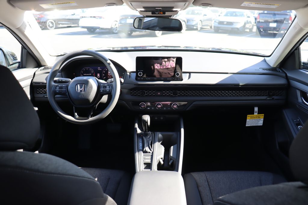 2025 Honda Accord LX photo 16