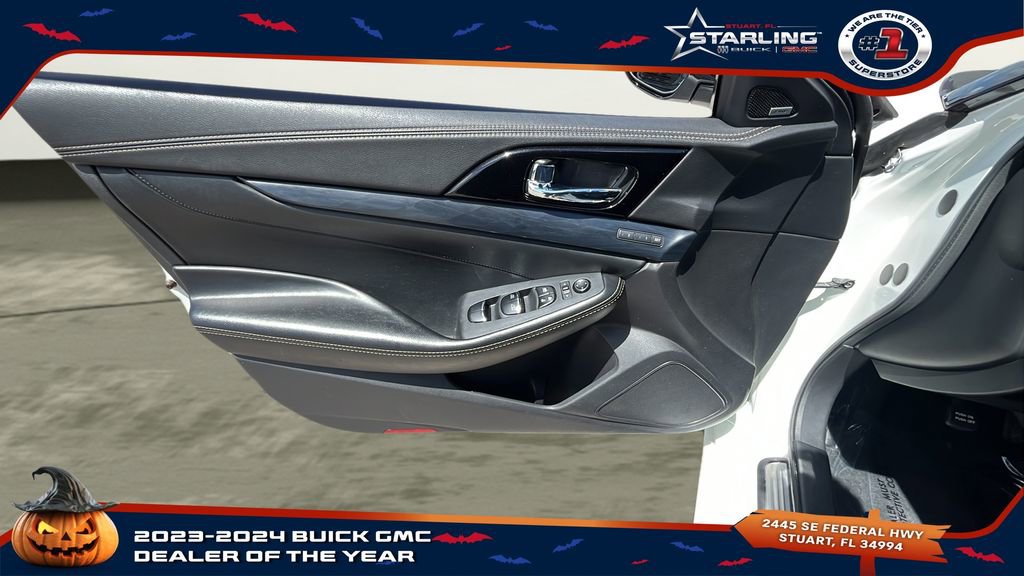 2022 Nissan Maxima Platinum photo 10