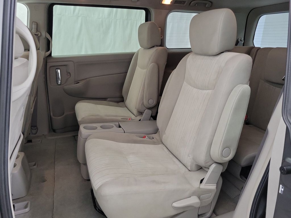 2014 Nissan Quest SV photo 9