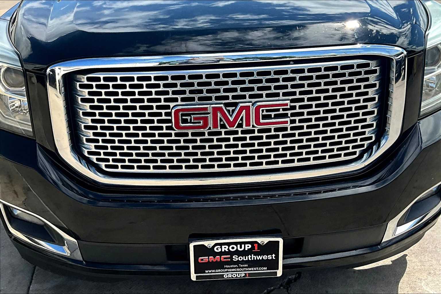 2017 Gmc Yukon Denali photo 29
