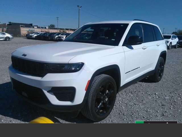 2023 Jeep Grand Cherokee Altitude's photo